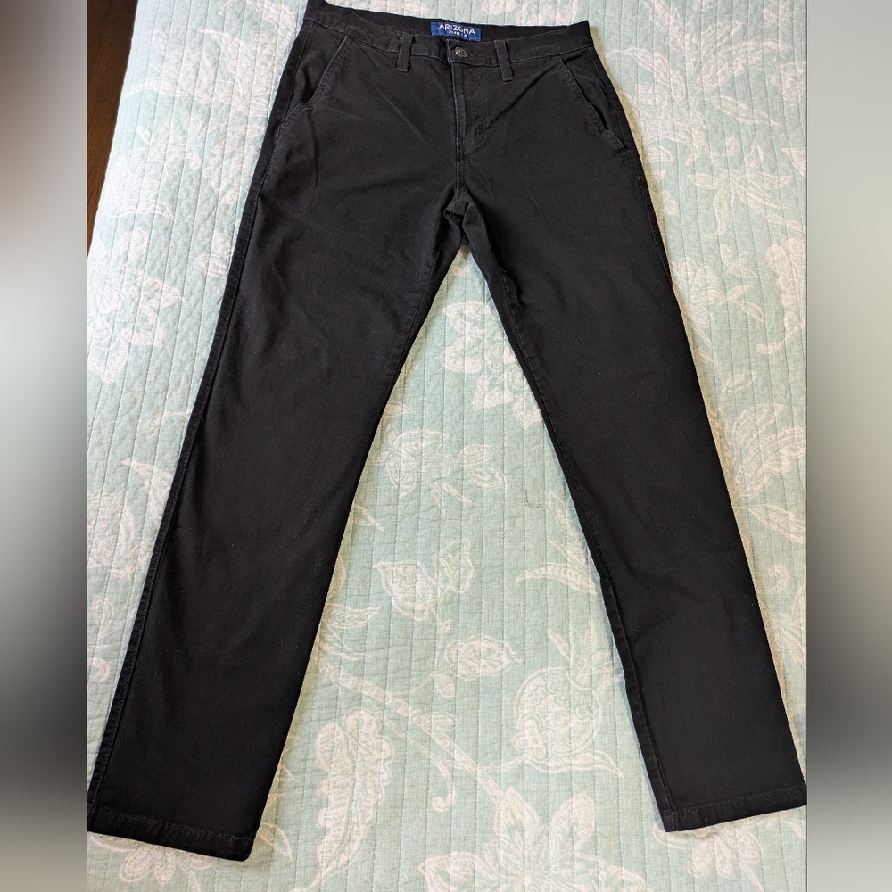 Arizona Black Straight-Leg Slim Flex Pants. Size 30x30